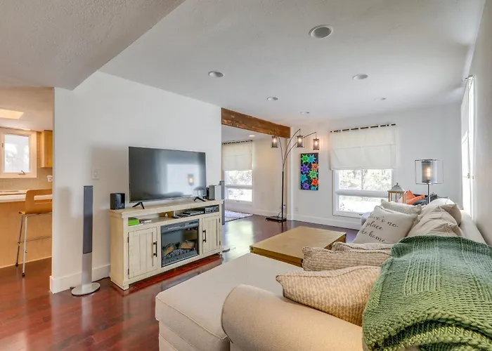 Bring Your Pets! Family Haven W/ Yard *