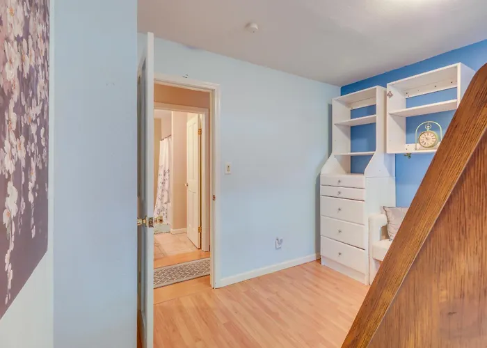 Bring Your Pets! Family Haven W/ Yard *
