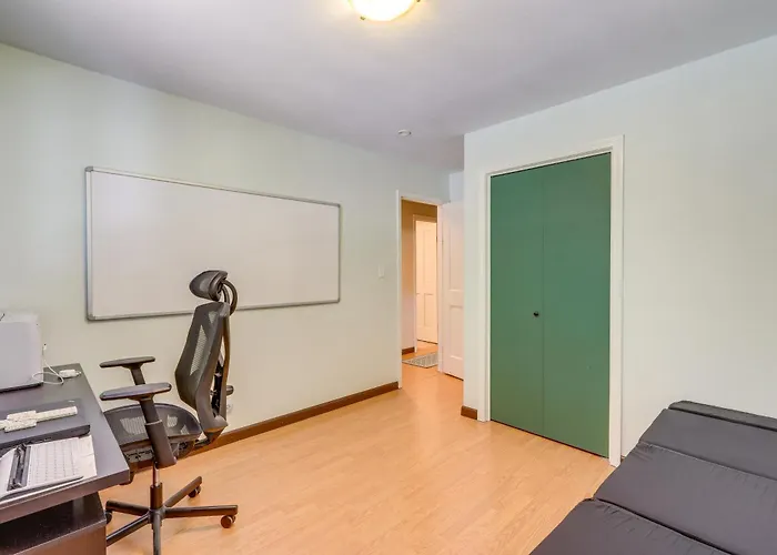 Bring Your Pets! Family Haven W/ Yard